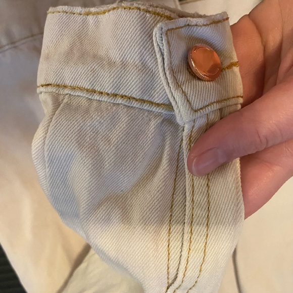 GB Jean like jacket. Off white color. 100% cotton - Picture 3 of 6